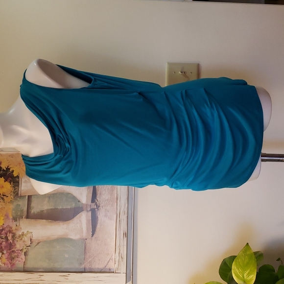 ♦️♦️ SOLD ♦️♦️Coldwater Creek Tank - Picture 3 of 6